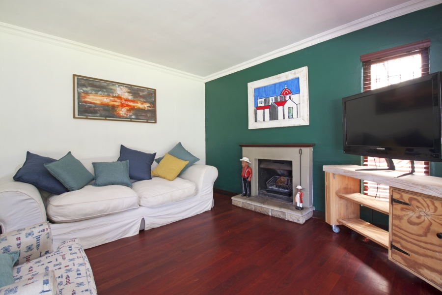 3 Bedroom Property for Sale in Milkwood Park Western Cape